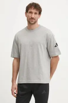 adidas tricou din bumbac Essentials barbati, culoarea gri, cu imprimeu, JF3618 imagine