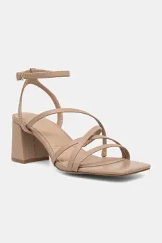Pantofi cu toc imagine