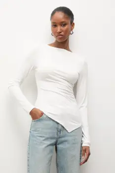 Answear.LAB bluza asimetrica pentru femei cu vascoza imagine