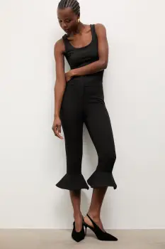 Answear.LAB pantaloni capri de dama imagine