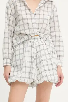 Answear Lab pantaloni scurti culoarea alb, modelator, high waist imagine