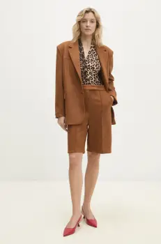 Answear Lab pantaloni scurti femei, culoarea maro, neted, high waist imagine