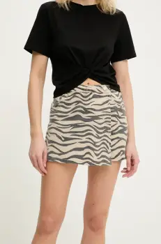 Answear Lab pantaloni scurti jeans femei, culoarea maro, modelator, high waist imagine