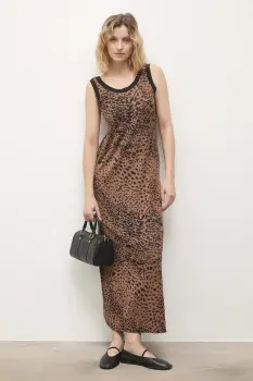 Answear.LAB rochie culoarea maro, maxi, drept imagine