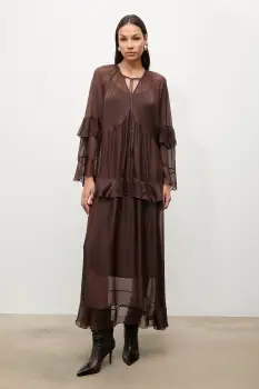 Answear.LAB rochie din matase culoarea maro, maxi, drept imagine