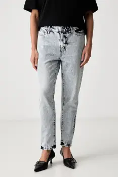 Armani Exchange blugi boyfriend pentru femei imagine