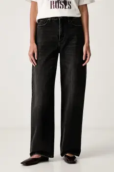 Armani Exchange blugi relaxed fit pentru femei imagine