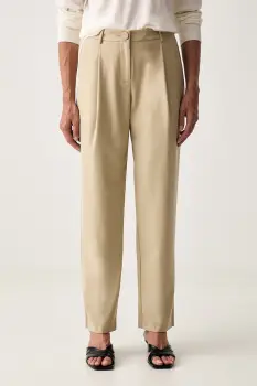 Armani Exchange pantaloni carrot pentru femei imagine