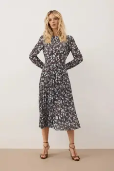 Bizuu rochie NYLA culoarea maro, midi, evazati, NYLA BRAZOWY imagine