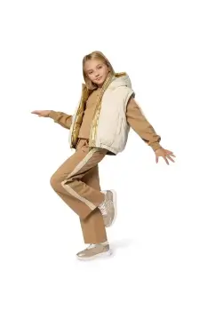 BOSS pantaloni de trening pentru copii culoarea maro, cu imprimeu, J52415 imagine