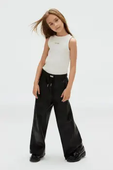 Calvin Klein Jeans pantaloni FAUX LEATHER imagine