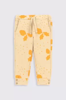 Coccodrillo pantaloni de trening pentru bebelusi culoarea bej, modelator imagine