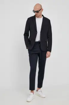 Emporio Armani sacou imagine