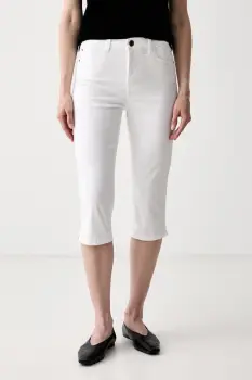 Guess pantaloni capri pentru femei cu lyocell CAROLYN imagine