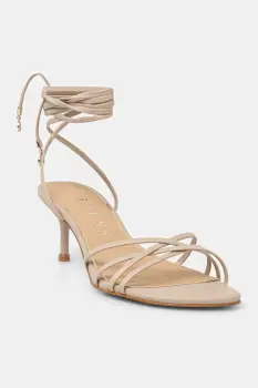 Pantofi cu toc imagine