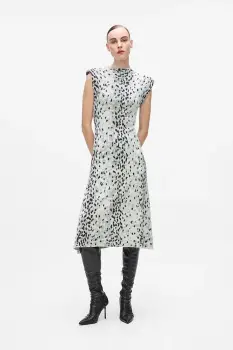 Karl Lagerfeld rochie culoarea bej, midi, evazati, A4W13030 imagine