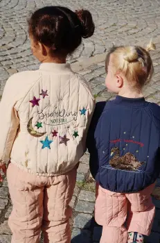 Konges Slojd geaca bomber pentru copii JUNO SEQUIN BOMBER JACKET culoarea bej, KS101250 imagine