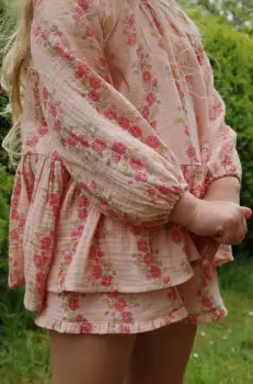 Konges Slojd pantaloni scurti din bumbac pentru copii COCO SHORTS GOTS culoarea roz, modelator, KS102277 imagine