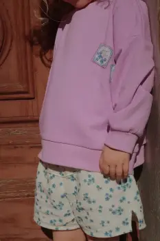 Konges Slojd pantaloni scurti din bumbac pentru copii RHW X KS MIOBLU SHORTIE GOTS culoarea bej, cu imprimeu, Rosie Huntington Whiteley KS103616 imagine