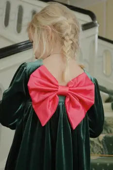 Konges Slojd rochie de catifea pentru copii GIA BOW DRESS GRS culoarea verde, mini, evazati, KS104303 imagine