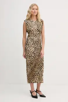 Lola Casademunt rochie drapata imagine