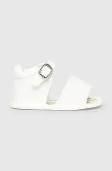 Mayoral Newborn pantofi pentru bebelusi culoarea alb, 9898 imagine