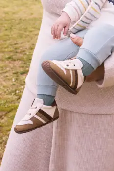 Mayoral Newborn pantofi pentru bebelusi culoarea maro, 9953 imagine