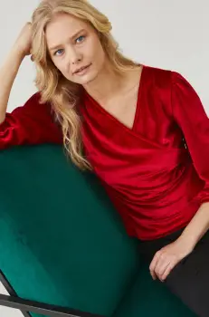 Medicine bluza culoarea rosu, neted imagine