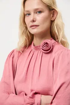 Medicine bluza culoarea roz, neted imagine