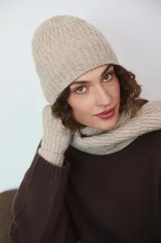 Medicine caciula culoarea bej imagine