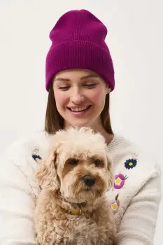 Medicine caciula culoarea roz imagine