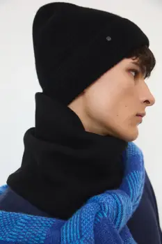 Medicine caciula din lana merino culoarea negru imagine