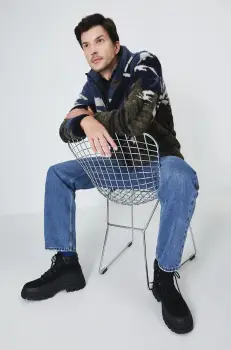 Medicine cizme din piele intoarsa barbati, culoarea negru imagine