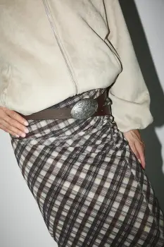 Medicine curea culoarea maro imagine