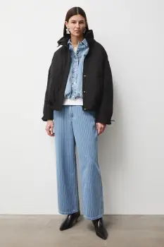 Medicine geaca imagine