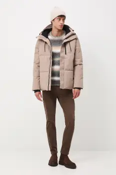 Medicine geaca culoarea bej, de iarna imagine