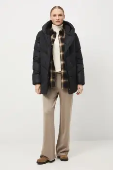 Medicine geaca culoarea negru, de iarna, oversize imagine