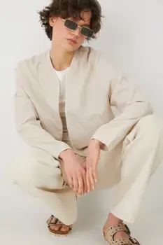 Medicine geaca de in culoarea bej, de tranzitie, oversize imagine