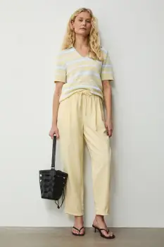 Medicine pantaloni chinos pentru femei, cu in imagine