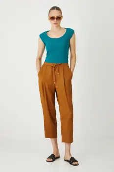 Medicine pantaloni culoarea maro, lat, medium waist imagine