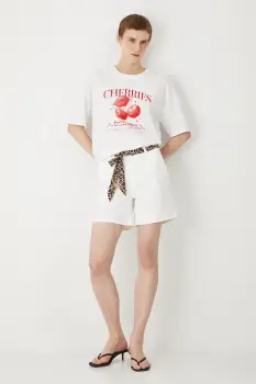 Medicine pantaloni scurti culoarea alb, neted, medium waist imagine