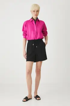 Medicine pantaloni scurti din amestec de in culoarea negru, neted, medium waist imagine