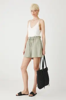 Medicine pantaloni scurti din amestec de in femei, culoarea verde, uni, medium waist imagine