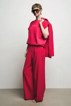 Medicine pantaloni wide leg de femei din vascoza imagine