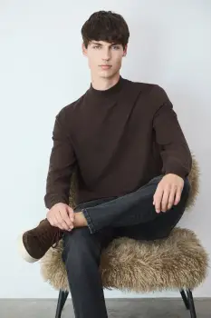 Medicine pulover culoarea maro, cu turtleneck imagine