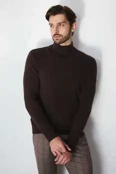 Medicine pulover culoarea maro, light, cu turtleneck imagine