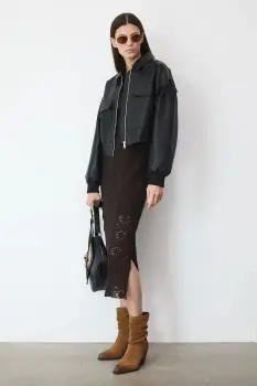 Medicine rochie culoarea maro, midi, mulata imagine