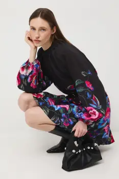 Medicine rochie culoarea negru, mini, evazati imagine