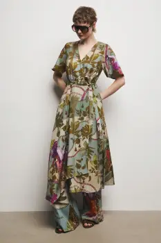 Medicine rochie petrecuta cu adaos de in imagine