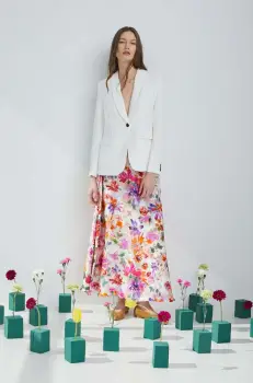 Medicine sacou femei, culoarea bej, un singur rand de nasturi, neted imagine